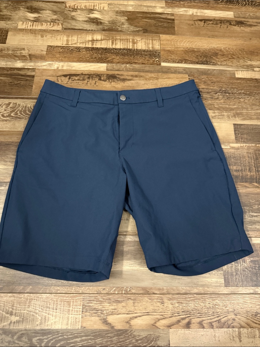 lululemon athletica Men's Navy Flat-Front Performance Shorts